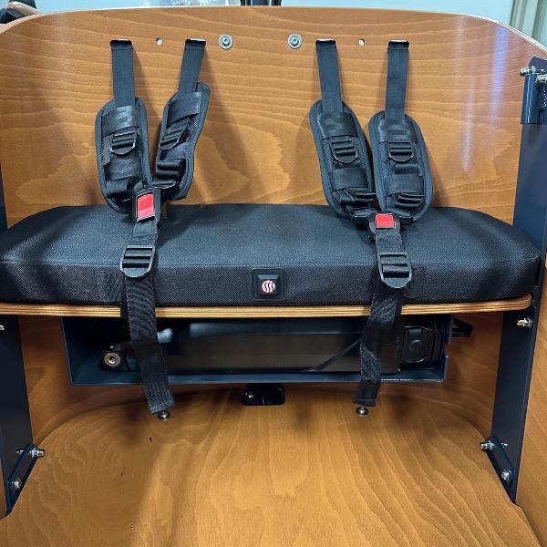 ITER poduszka ogrzewana do siedzenia (dla przyczepek i rowerów cargo), bezprzewodowa, CZARNY