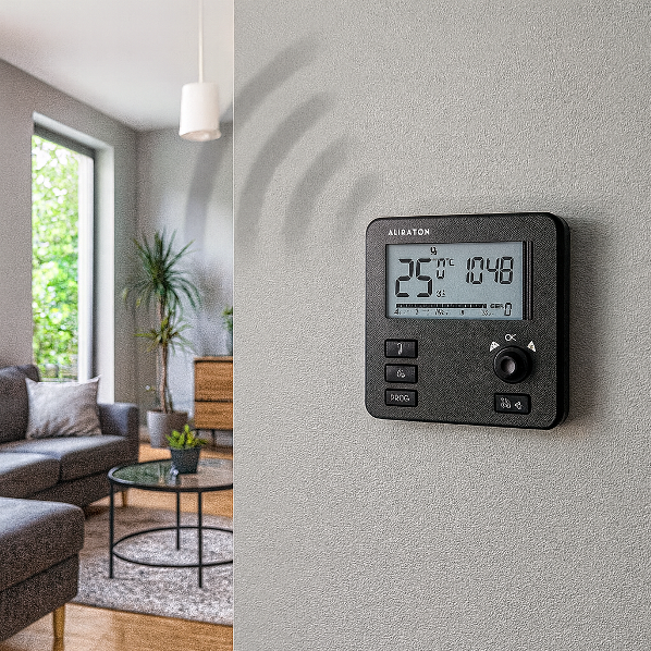 3021 RT-B Bezprzewodowy programowalny regulator temperatury (termostat- nadajnik) , czarny